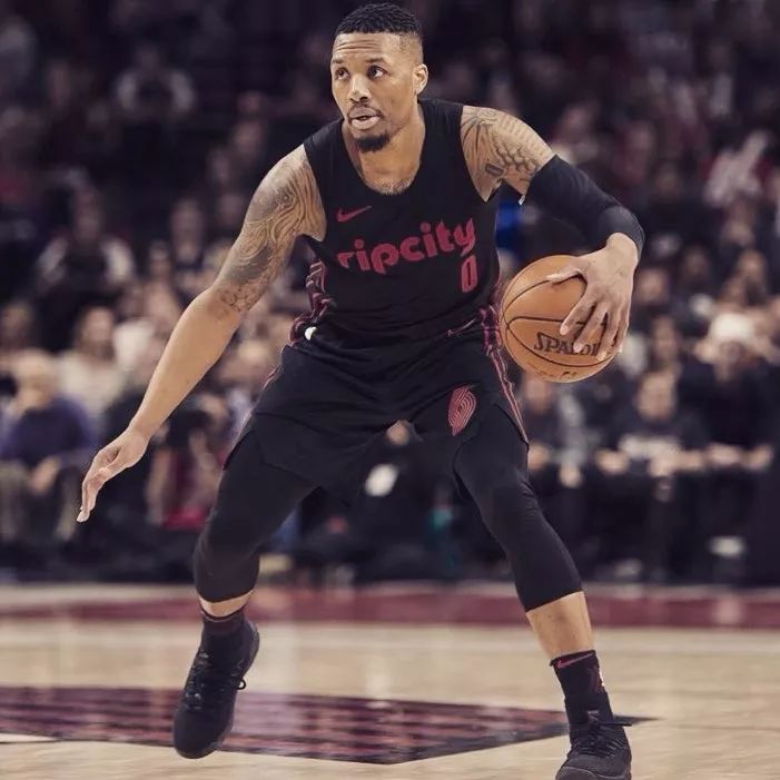 媒体采访时 媒体采访时